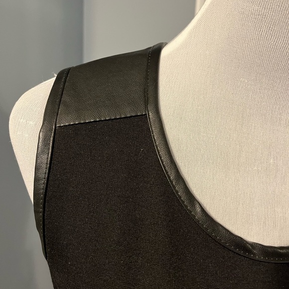 Little Black Dress with leather trim - Picture 3 of 3